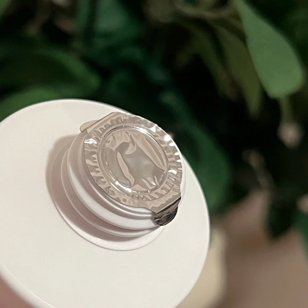 LOVE HAIR • NOURISHING TREATMENT MASK - Picture 4 of 4